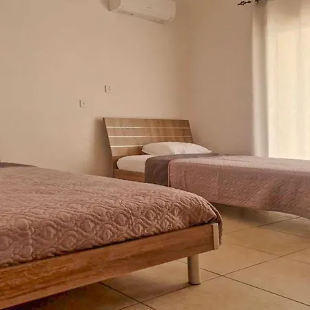 Sunshine Apartment *